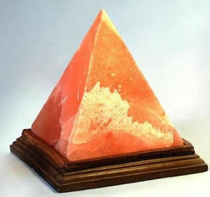 Солевая лампа "Пирамида" 3-4кг: 0 руб, купить в Донецке, описание, отзывы